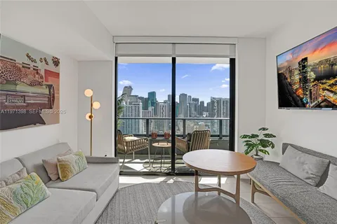 $610,000 | 159 Northeast 6th Street, Unit 3214, Miami, FL 33132