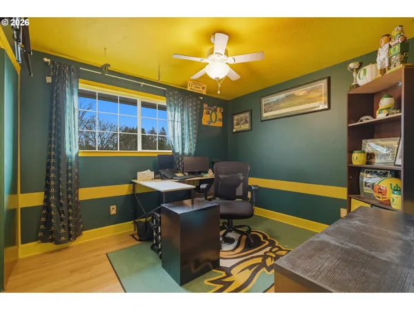 $559,900 | 3895 Southeast Pelton Avenue, Troutdale, OR 97060