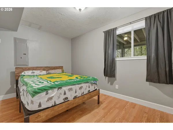 $559,900 | 3895 Southeast Pelton Avenue, Troutdale, OR 97060