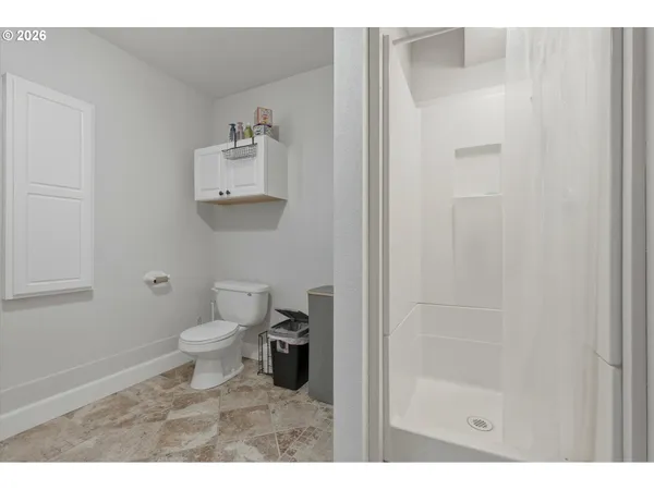 $559,900 | 3895 Southeast Pelton Avenue, Troutdale, OR 97060