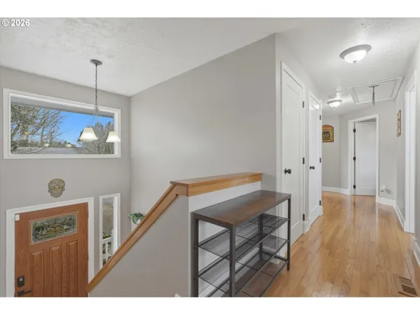 $559,900 | 3895 Southeast Pelton Avenue, Troutdale, OR 97060