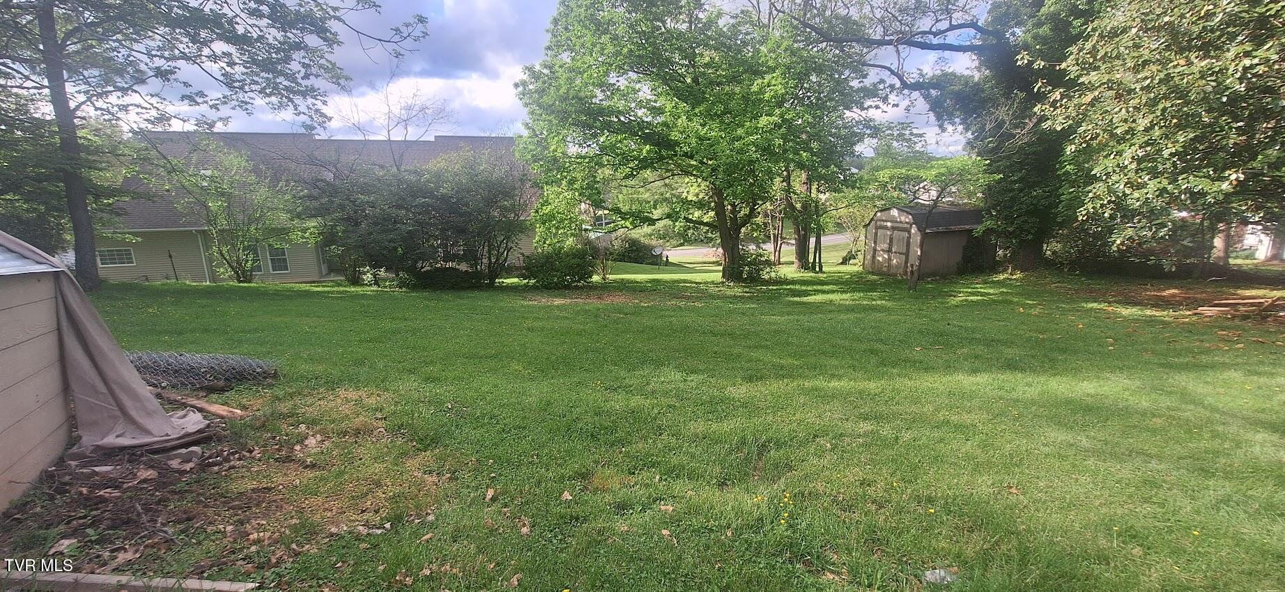 2409 Anderson Street Bristol, TN 37620 - Photo 8 of 28 1