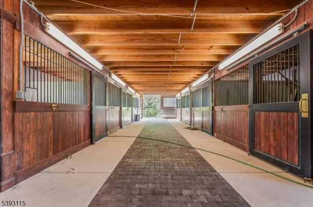 $2,800,000 | 152 White Bridge Road, Pittstown, NJ 08867