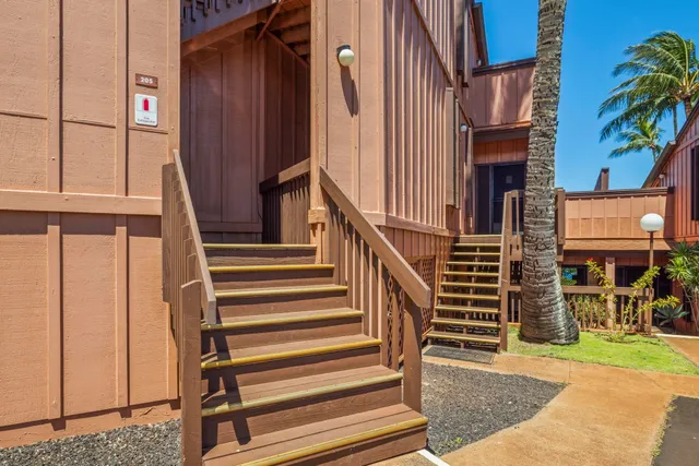 $995,000 | 3959 Lower Honoapiilani Road, Unit A205, Lahaina, HI 96761