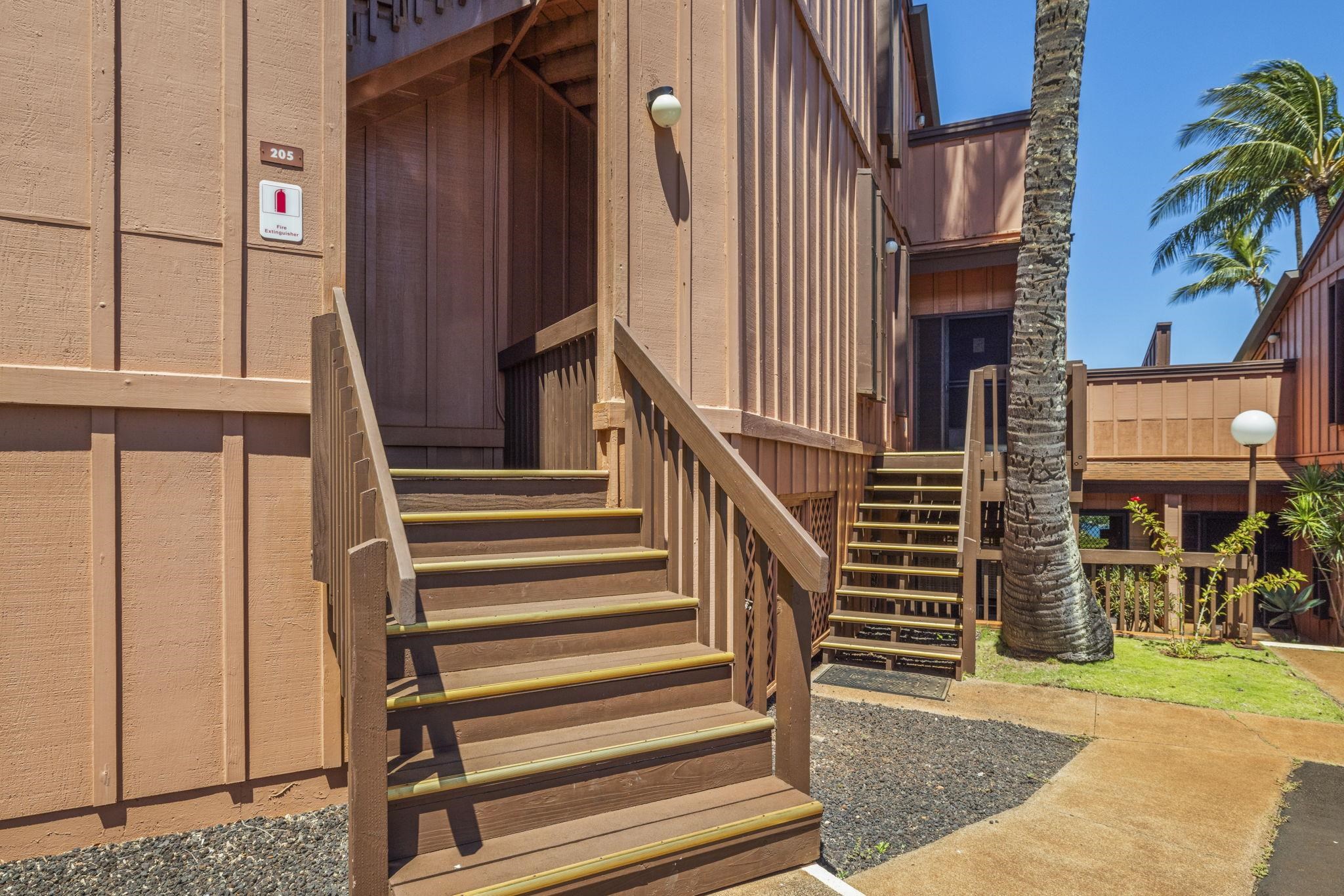 3959 Lower Honoapiilani Road, Unit A205 Lahaina, HI 96761 - Photo 34 of 36 a view of entryway with a front door