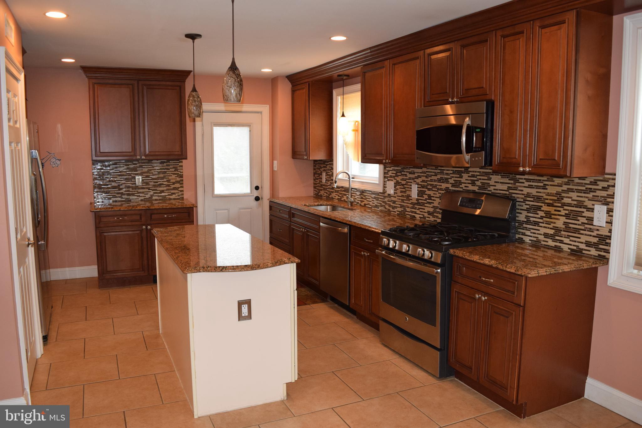 1100 Rhawn Street Philadelphia, PA 19111 - Photo 10 of 40 Gallery Image 10