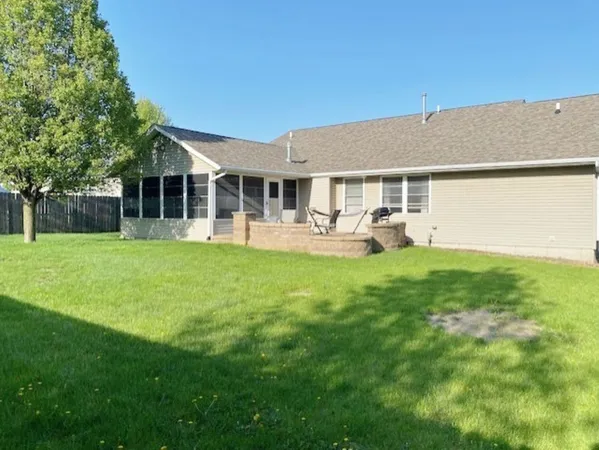 $399,900 | 5816 Heather Avenue, Davenport, IA 52807