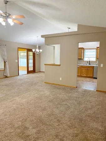 $399,900 | 5816 Heather Avenue, Davenport, IA 52807