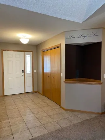 $399,900 | 5816 Heather Avenue, Davenport, IA 52807