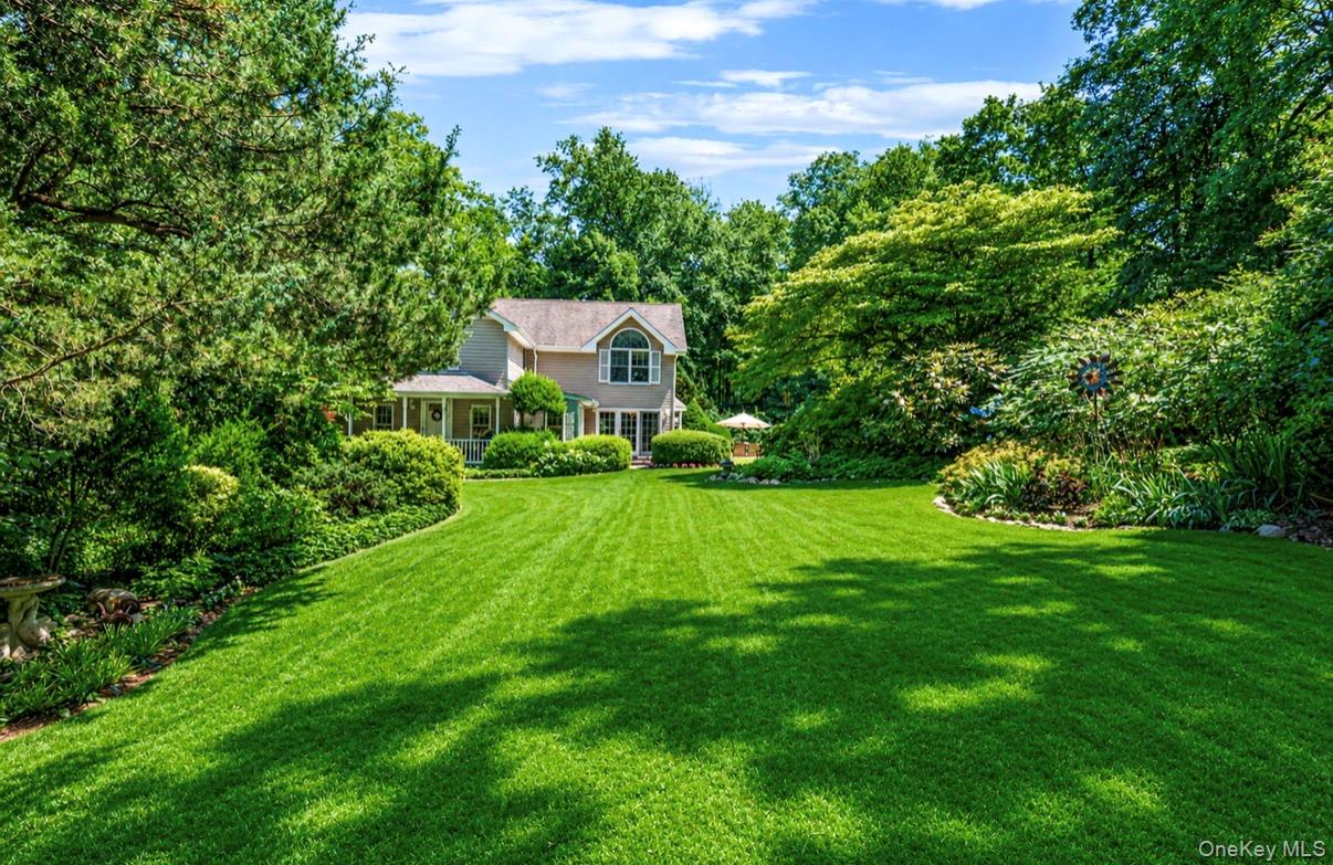 111 Stony Hollow Road Centerport, NY 11721 - Photo 30 of 33