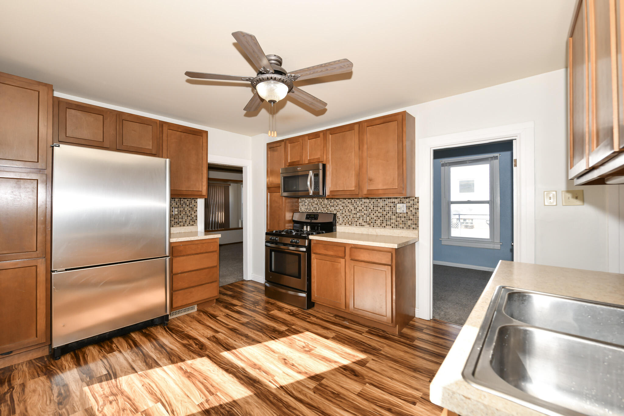 422 South 89th Street Milwaukee, WI 53214 - Photo 9 of 22 Kitchen