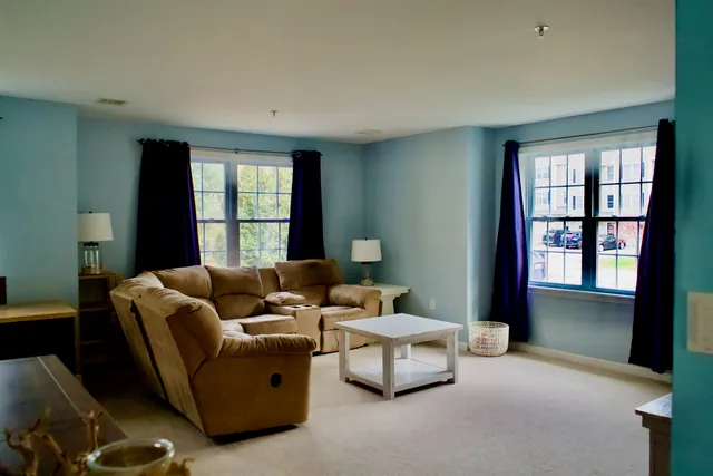 $405,000 | 23 Townsend Drive, Dover, NH 03820