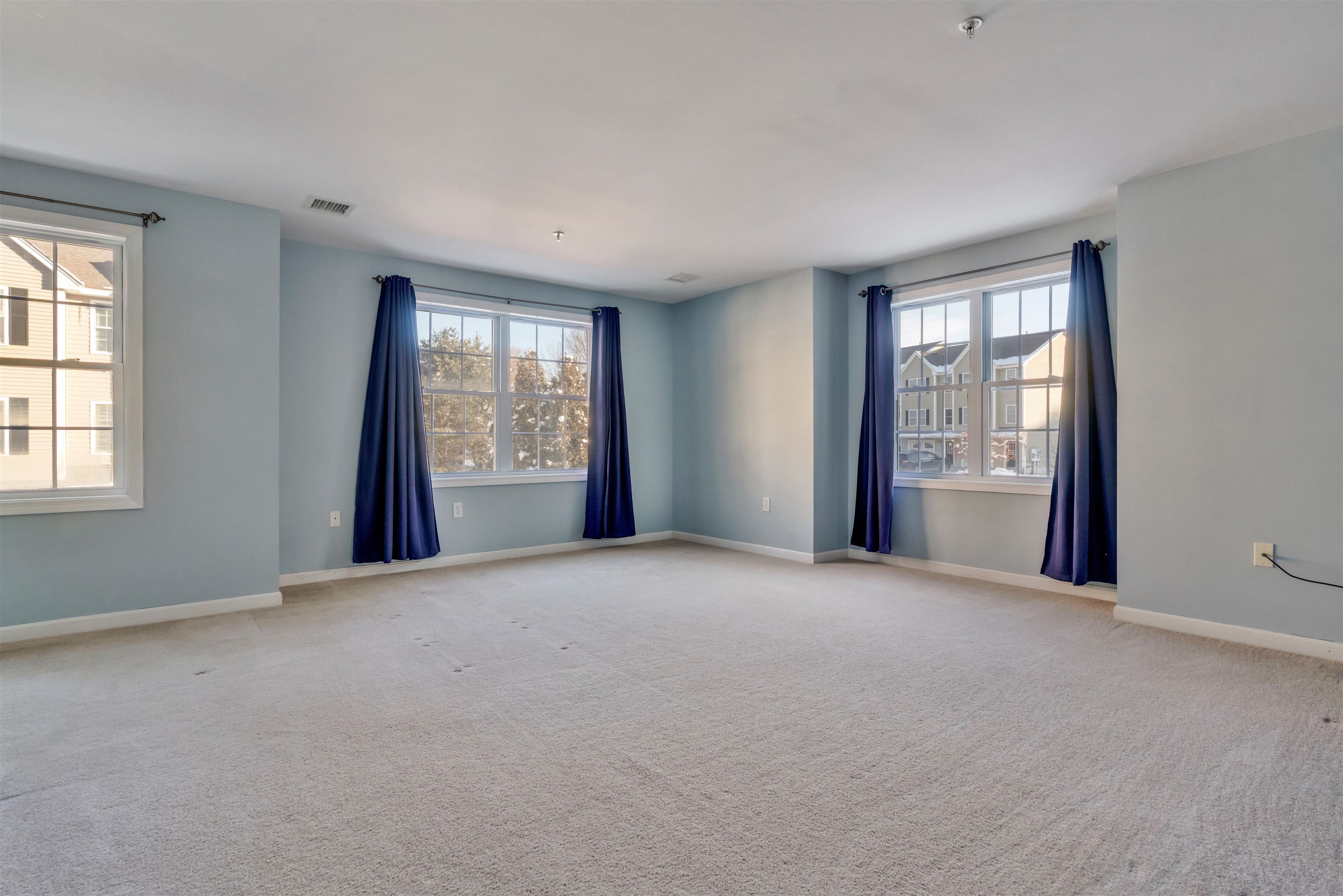 23 Townsend Drive Dover, NH 03820 - Photo 17 of 33