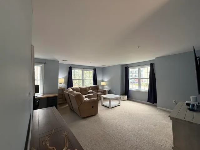 $405,000 | 23 Townsend Drive, Dover, NH 03820