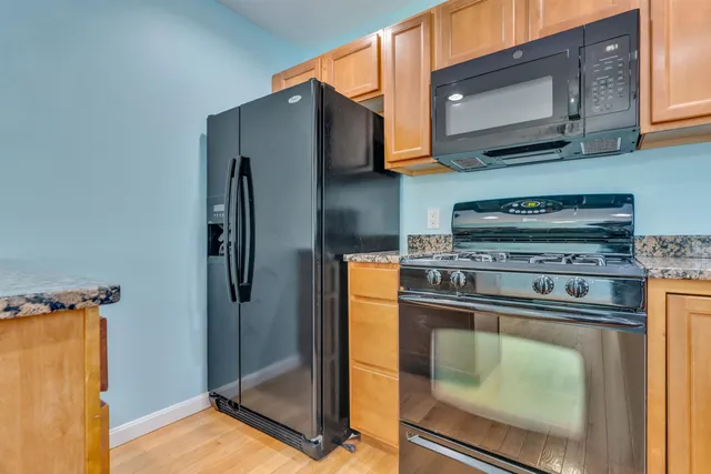 $405,000 | 23 Townsend Drive, Dover, NH 03820