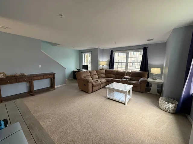 $405,000 | 23 Townsend Drive, Dover, NH 03820