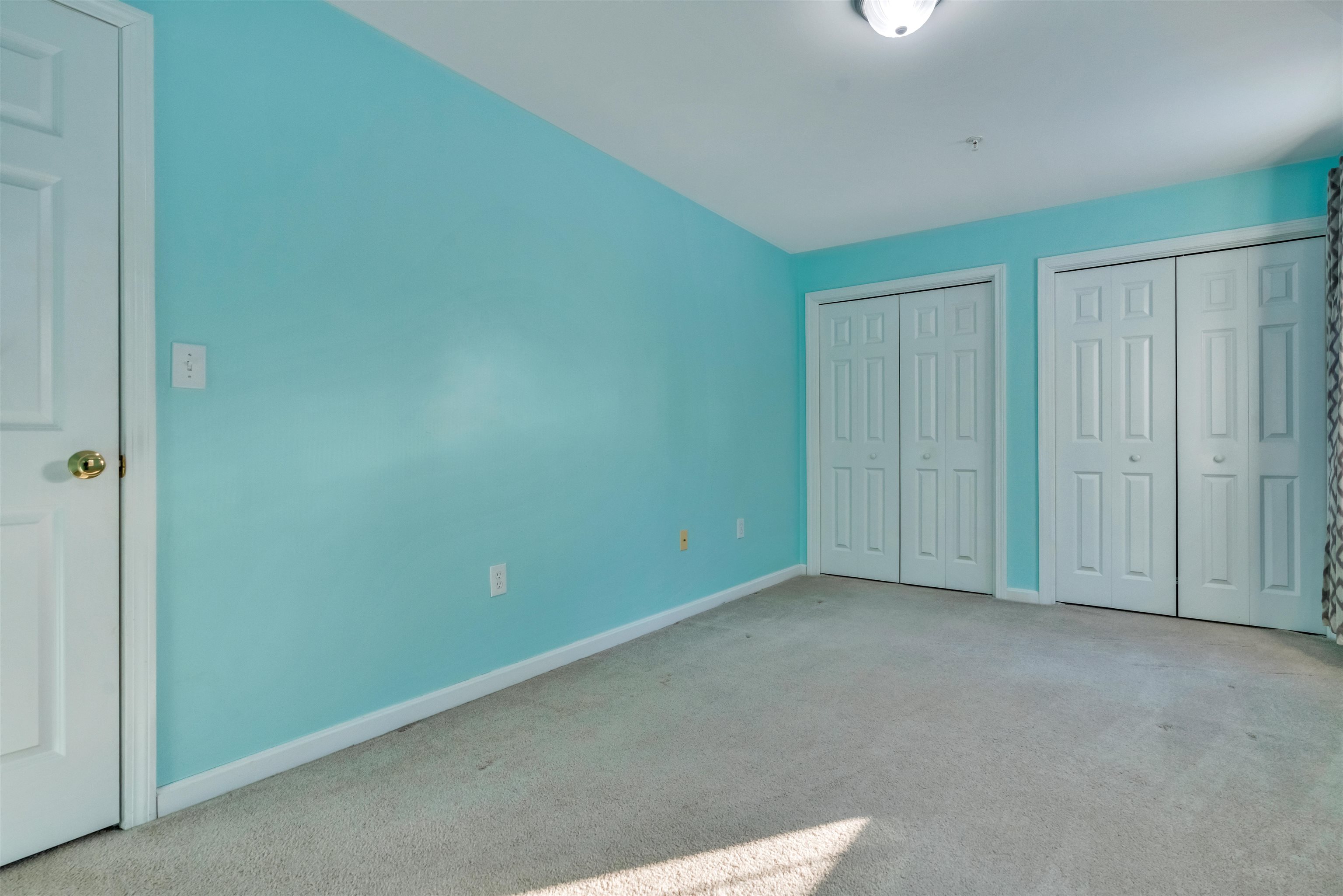 23 Townsend Drive Dover, NH 03820 - Photo 24 of 33