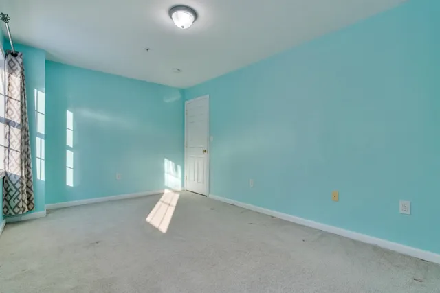 $405,000 | 23 Townsend Drive, Dover, NH 03820