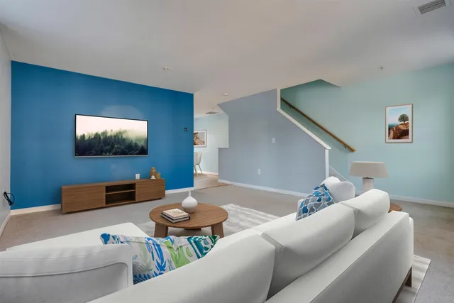 $405,000 | 23 Townsend Drive, Dover, NH 03820