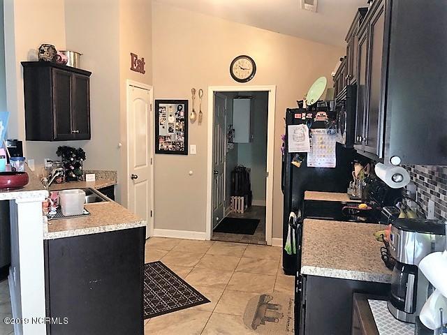 308 Sinclair Lane Hubert, NC 28539 - Photo 3 of 13 308 sinclair kitchen