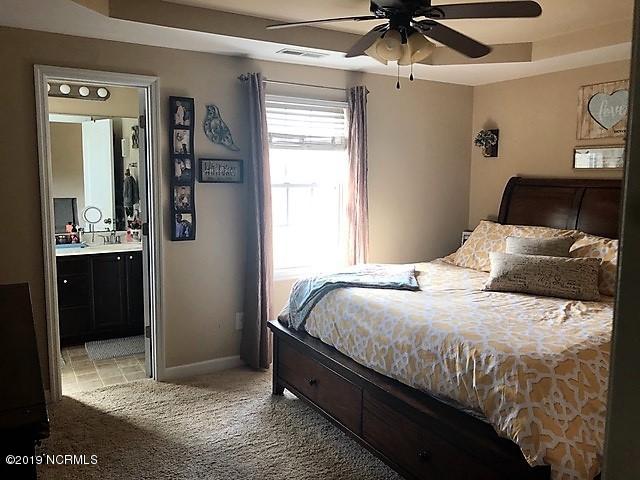 308 Sinclair Lane Hubert, NC 28539 - Photo 8 of 13 308 sinclair Master bedroom