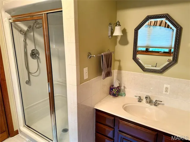 $330,000 | 501 Pine Street, Hillsboro, IL 62049