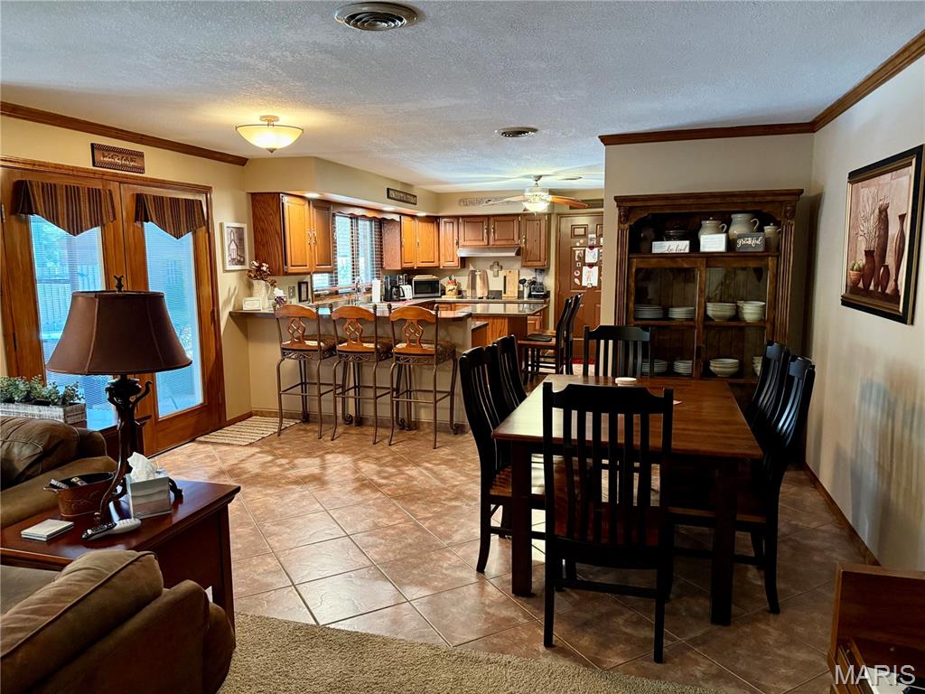 501 Pine Street Hillsboro, IL 62049 - Photo 9 of 36