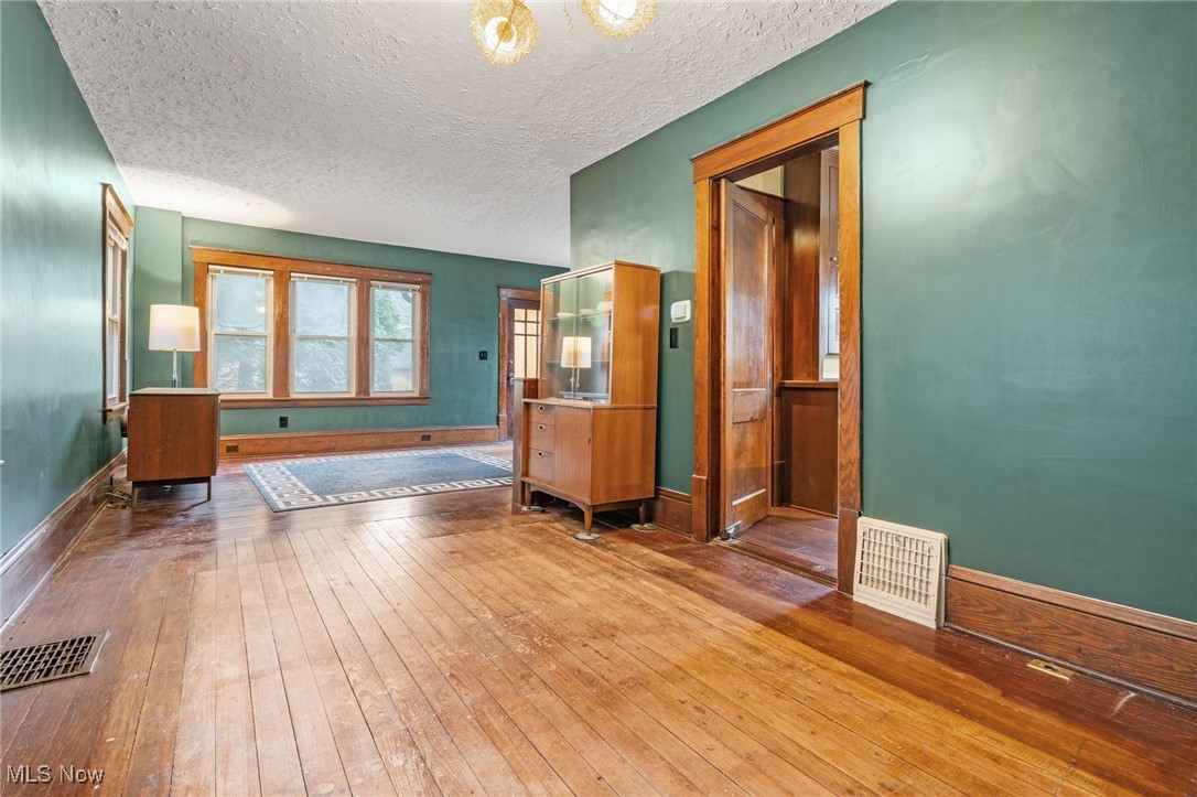 3006 Pontius Road Uniontown, OH 44685 - Photo 4 of 29
