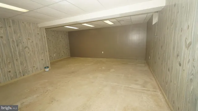a view of empty room