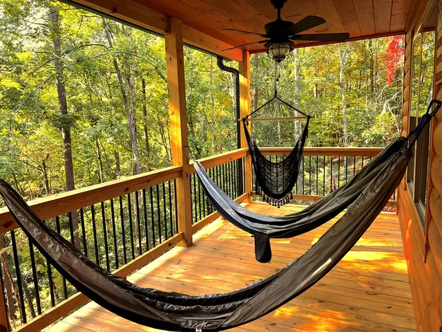 $364,900 | 29 Oak Hl Drive, Murphy, NC 28906