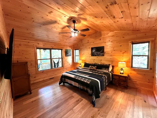 $364,900 | 29 Oak Hl Drive, Murphy, NC 28906