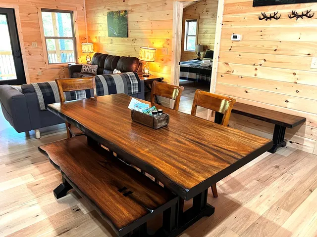 $364,900 | 29 Oak Hl Drive, Murphy, NC 28906