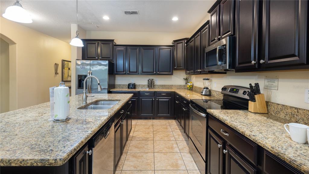 2977 Buccaneer Palm Road Kissimmee, FL 34747 - Photo 8 of 66