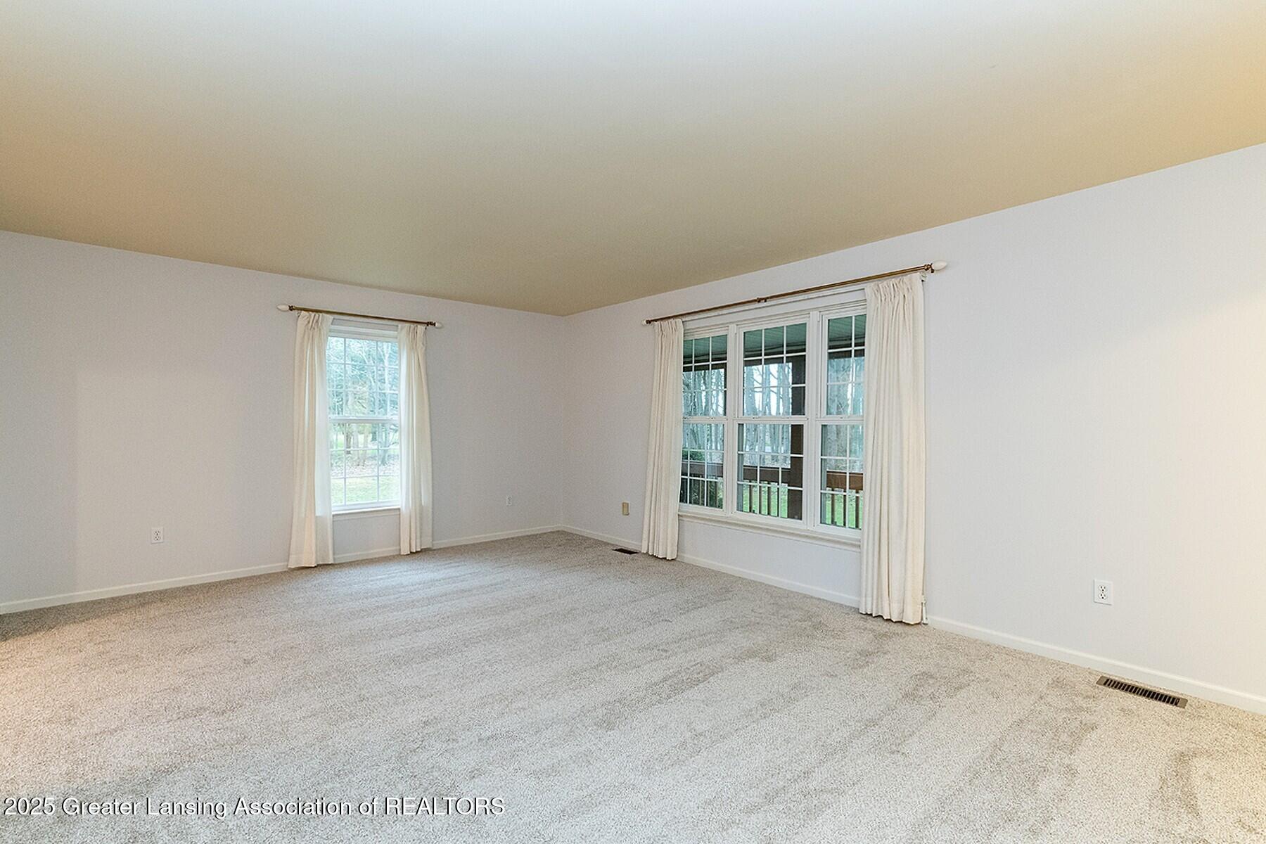925 Button Road Okemos, MI 48864 - Photo 14 of 30 12