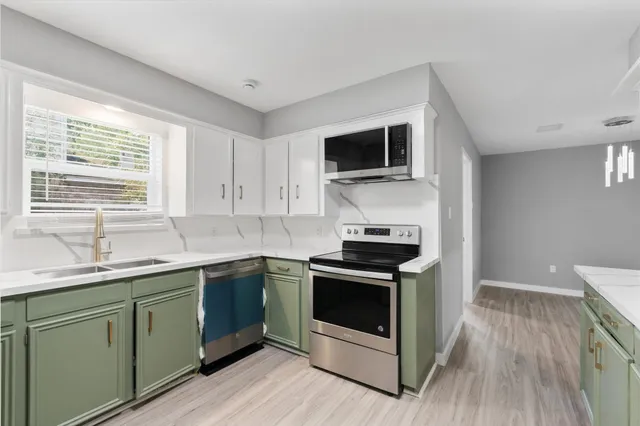 $325,000 | 1706 Anvil Drive, Houston, TX 77090