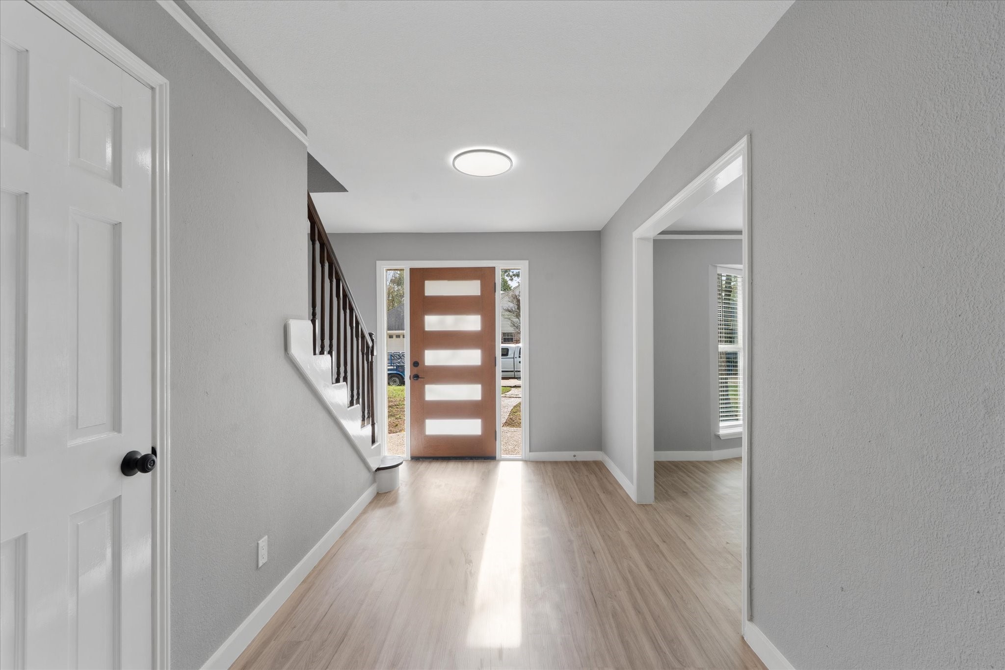 1706 Anvil Drive Houston, TX 77090 - Photo 5 of 26