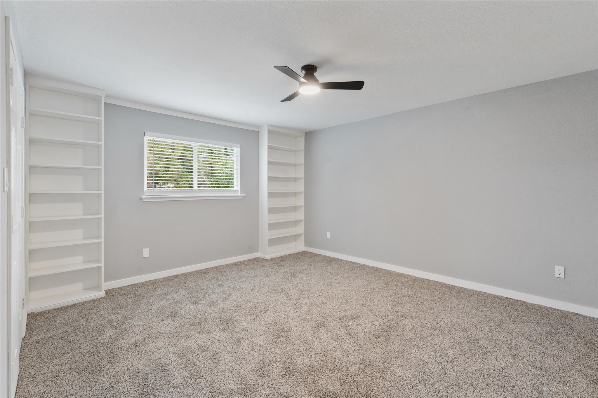 1706 Anvil Drive Houston, TX 77090 - Photo 8 of 26