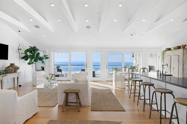 $100,000 | 272 Old Montauk Highway, Unit 2, Montauk, NY 11954