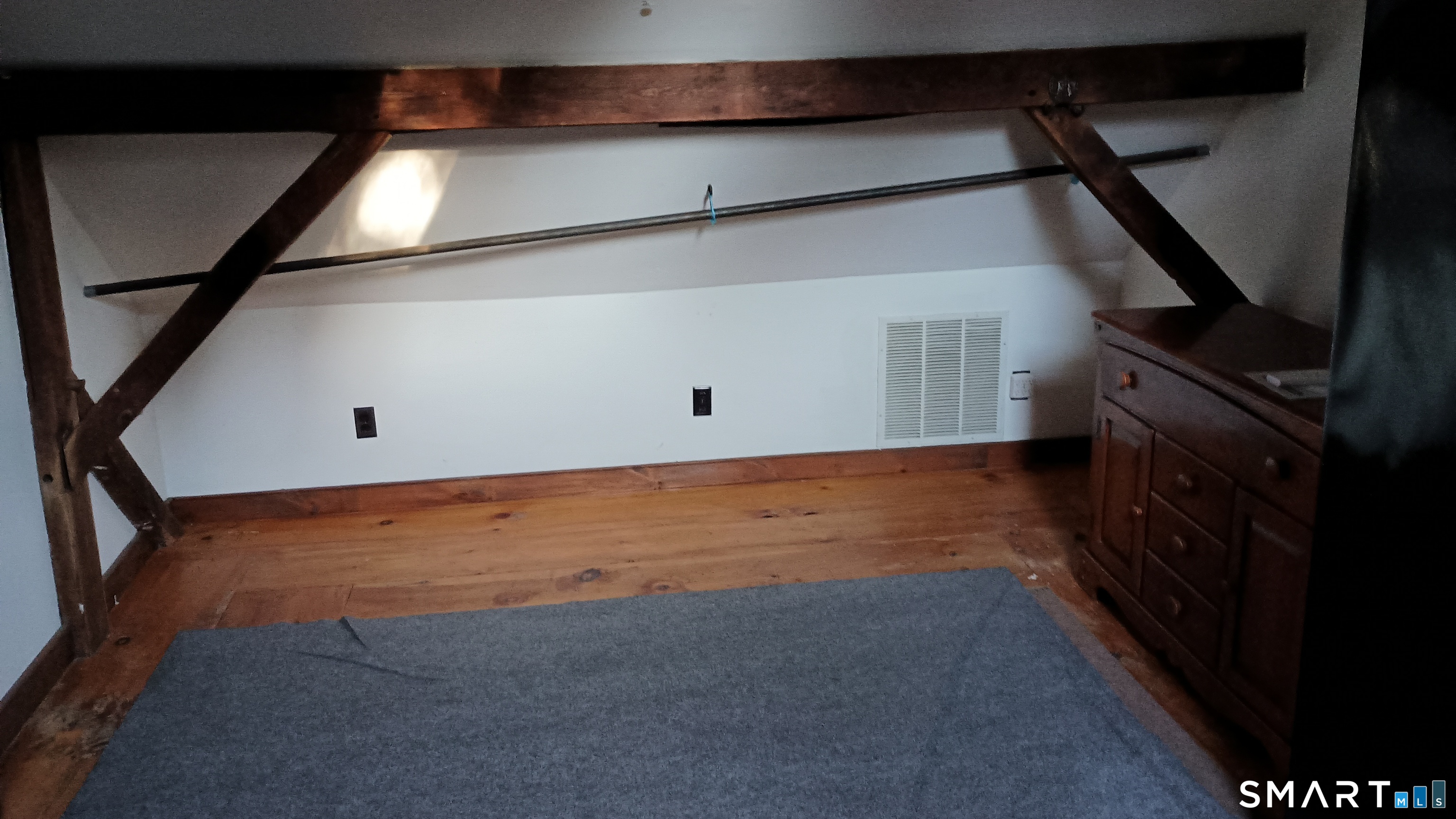 2581 Litchfield Road Watertown, CT 06795 - Photo 17 of 21 Loft area