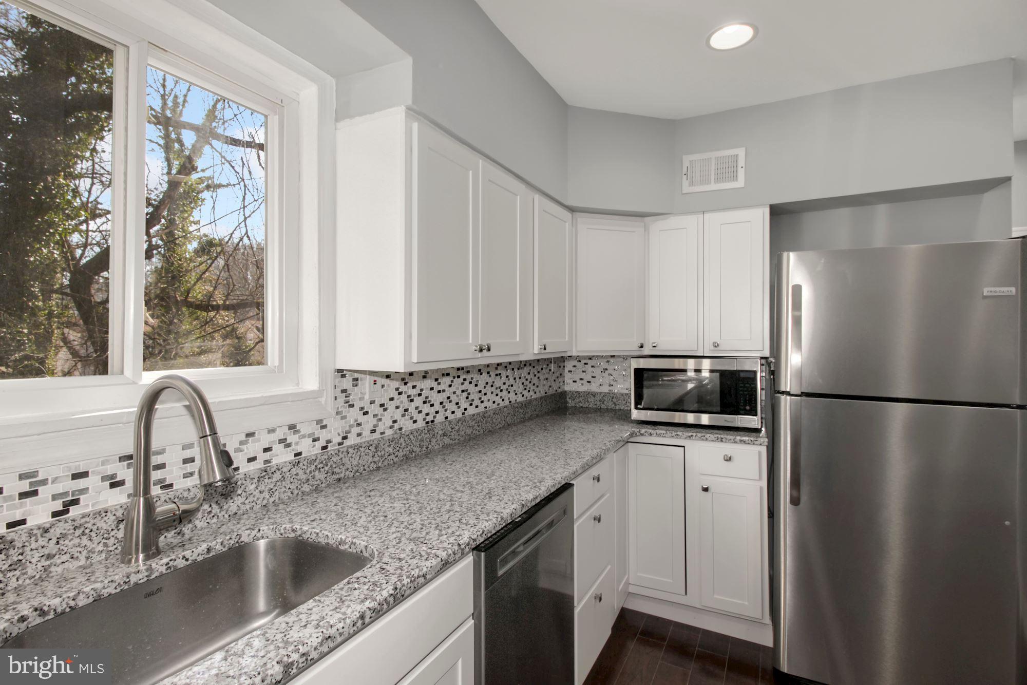 4309 Fairfax Road Baltimore, MD 21216 - Photo 9 of 33