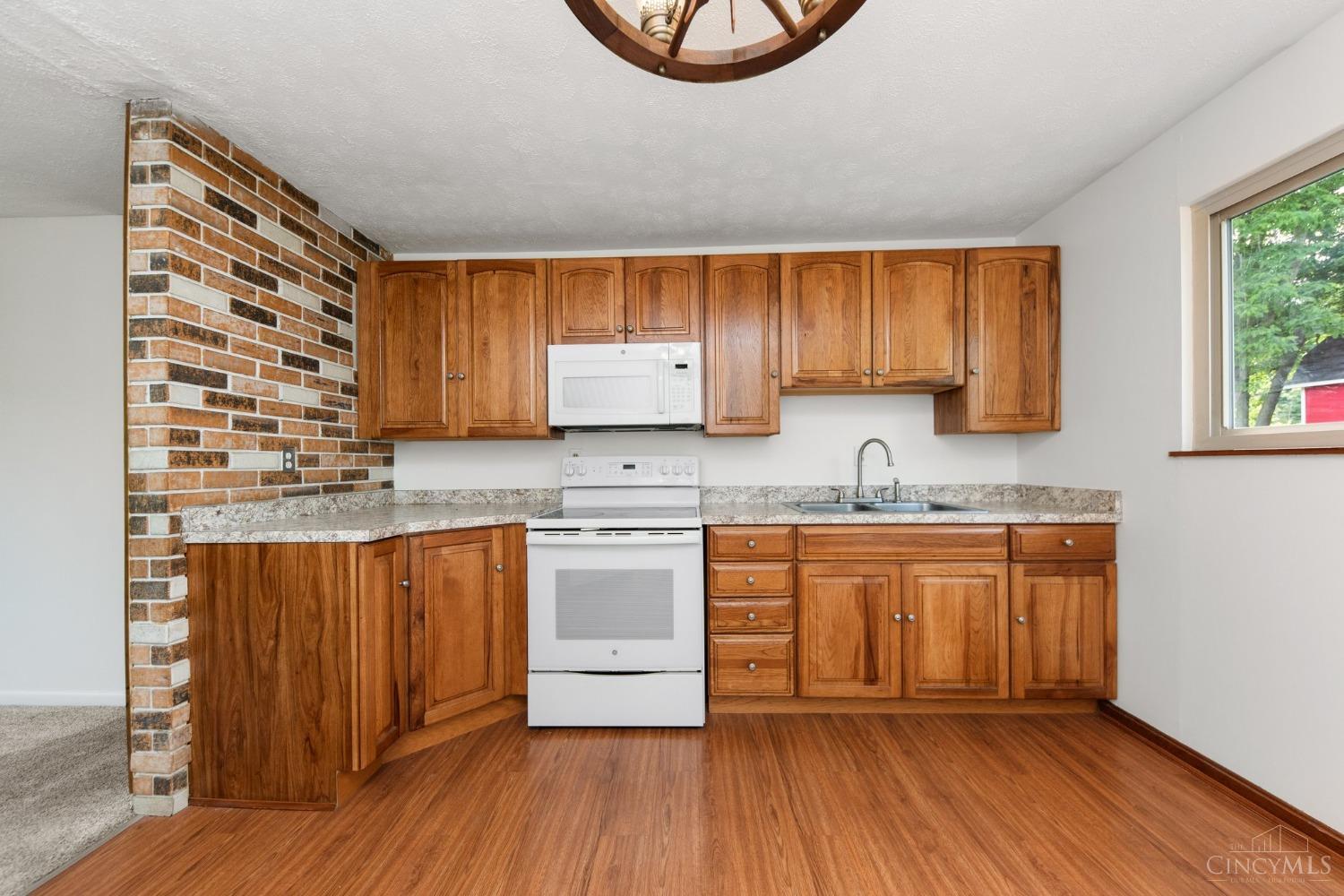 3181 Back Run Road Amelia, OH 45102 - Photo 9 of 26 Gallery Image 9