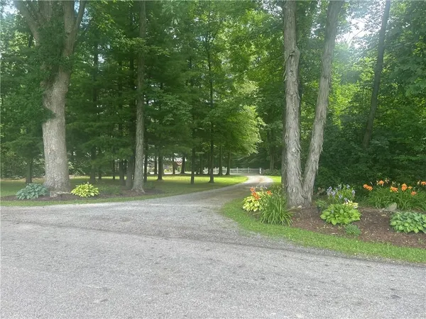 $685,000 | 78 Folk Road, Fredonia, PA 16124
