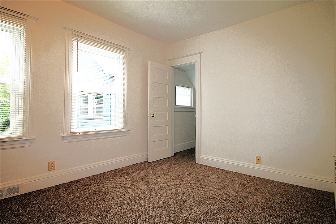 125 Field Street Rochester, NY 14620 - Photo 17 of 28