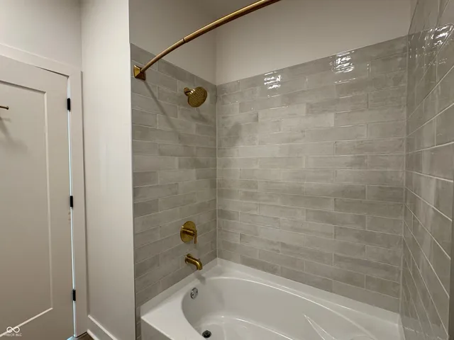 $550,000 | 925 Veterans Way, Unit 101, Carmel, IN 46032