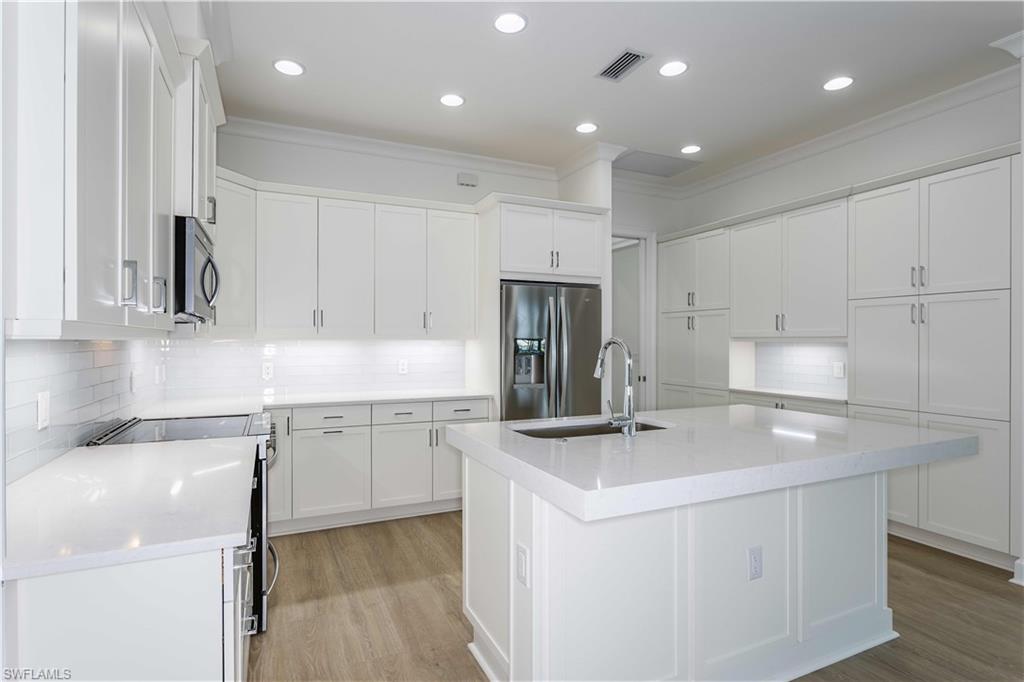 9032 Calypso Court Naples, FL 34113 - Photo 5 of 39