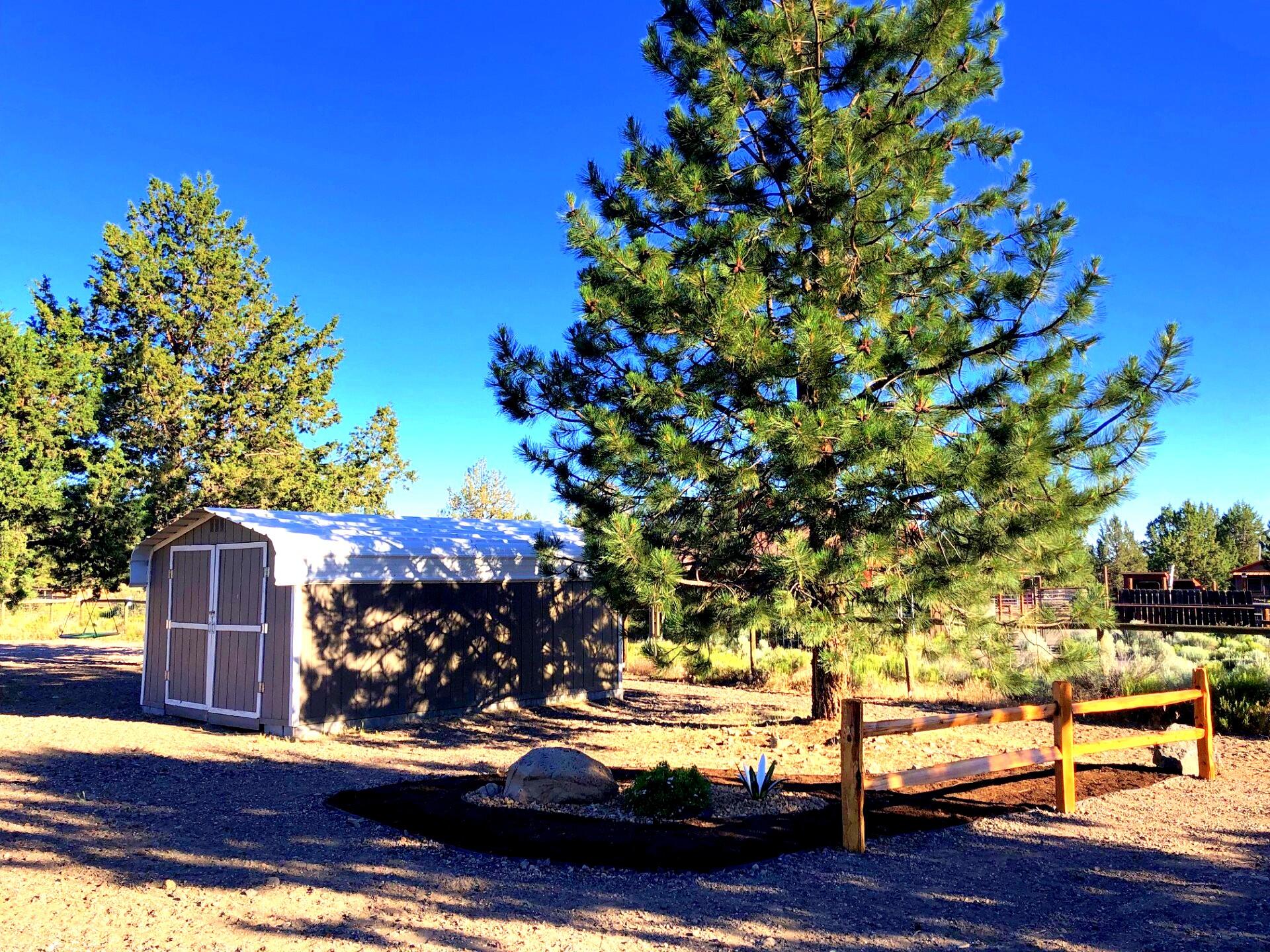 67133 Fryrear Road Bend, OR 97703 - Photo 2 of 2 Pope Landscape 2