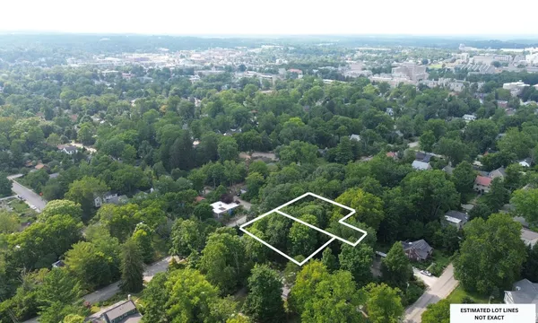 $250,000 | Lot 8 Highland, Bloomington, IN 47401