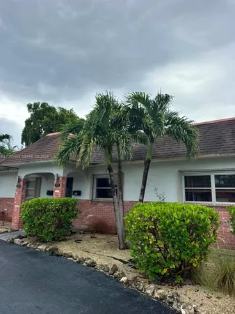 $2,750 | 2020 Northeast 33rd Street, Unit 2020, Lighthouse Point, FL 33064