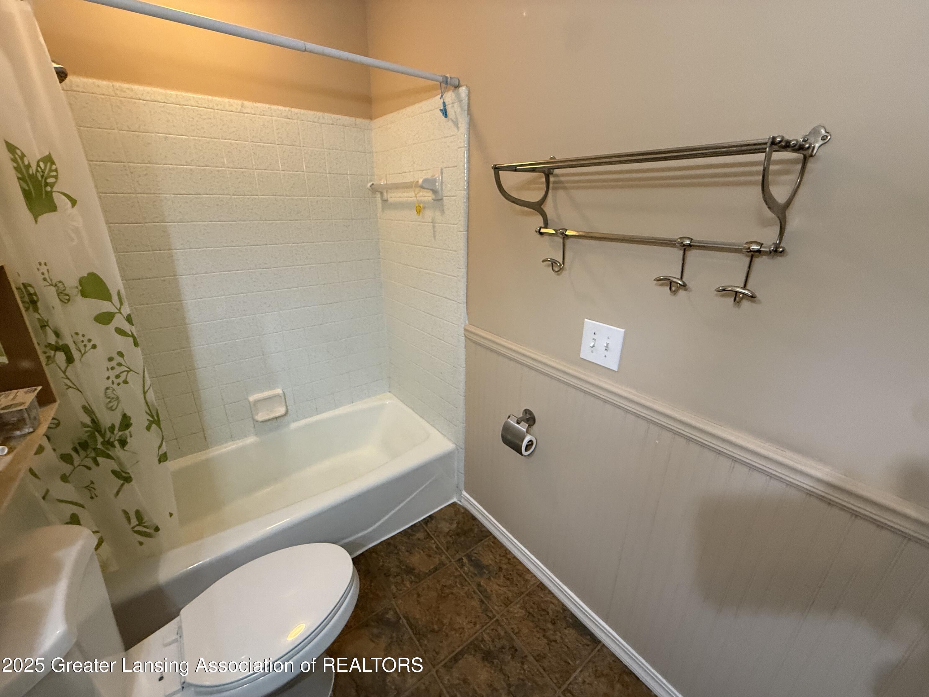 2198 Hamilton Road Okemos, MI 48864 - Photo 34 of 61 IMG_8104