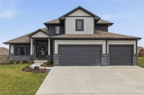 $697,000 | 4713 Northeast Freehold Drive, Lee's Summit, MO 64064